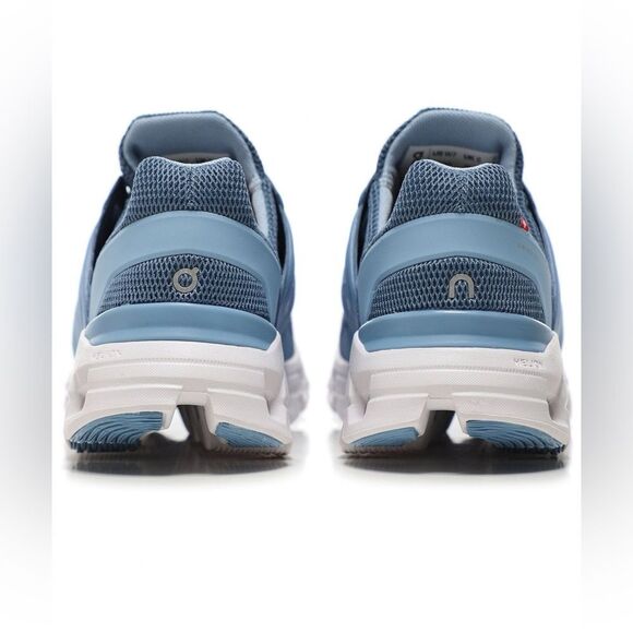 On Running Cloudswift with Helion Ladie's/Girl's Running Shoe Sky/Lake, 7/38 - Picture 3 of 11